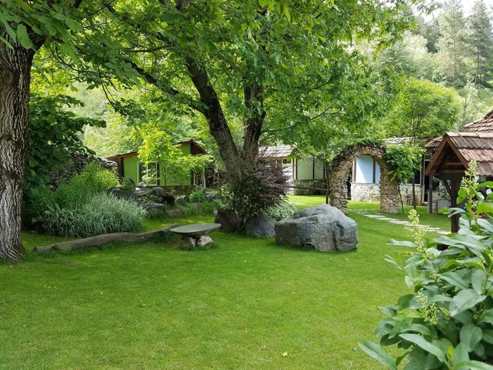 Eco Garden Bed & Breakfast ดีลีจาน ภายนอก รูปภาพ