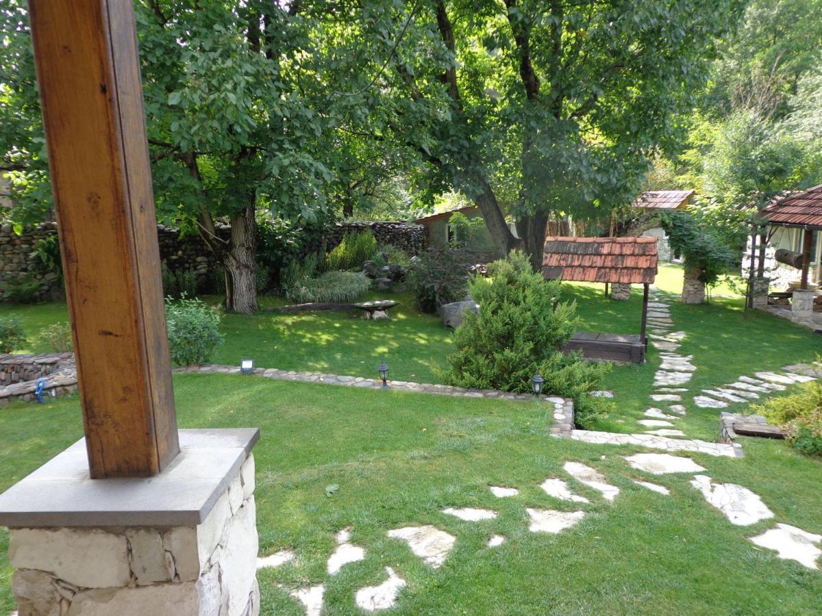 Eco Garden Bed & Breakfast ดีลีจาน ภายนอก รูปภาพ